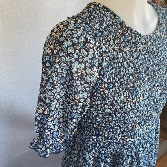 Size small, bohemian floral dress boho tunic with puff sleeves smock dress - Picture 5 of 15